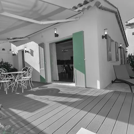 Mazet Anais Villa *